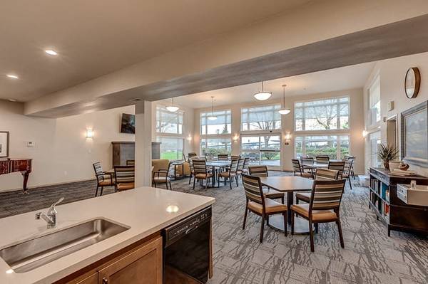 2 bedroom, Free Weights, In Bremerton 1