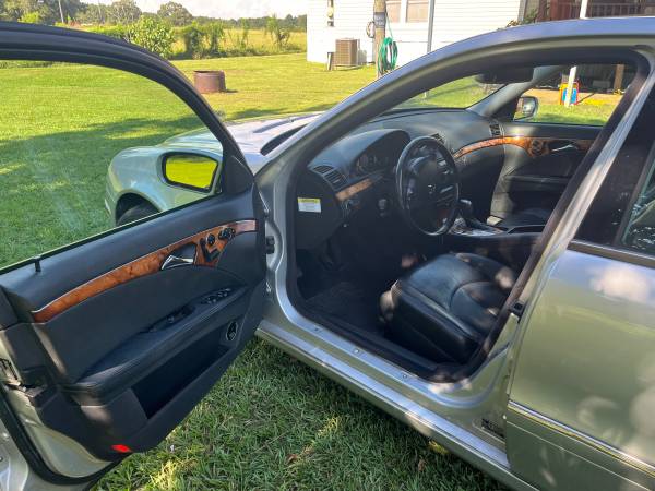 Mercedes E 320 - $4,200 (Mandeville)63439000774275122
