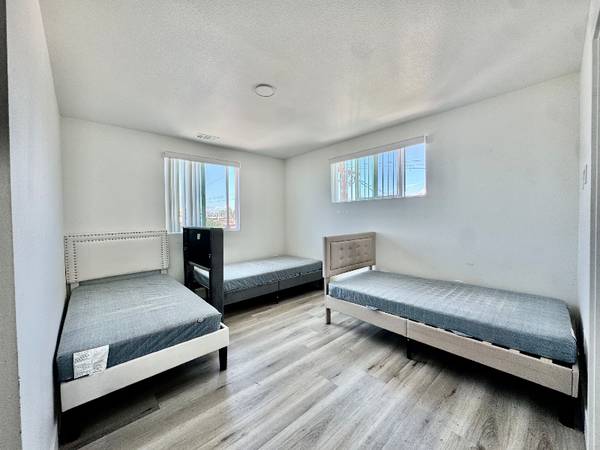 $750.00 / 1br - Welcome to Ostel | Figueroa Corridor — a modern, move-in-ready, all-in63998005024899120