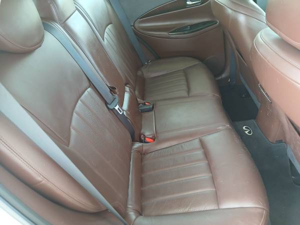 2010 Infiniti EX35 funciona/conduce excelente, techo solar, 141 mil millas - $6.750 (Round Rock)63439726671617123