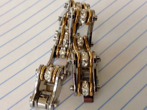 Ladies Biker Bracelet - $35 (San Marcos)63471351578883124