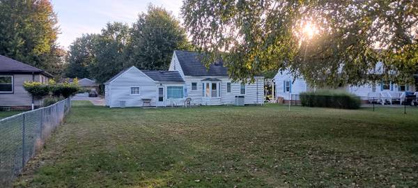 $1850.00 / 3br - 1225ft2 - Charming 3 Bed, 1.5 Bath Single Family Home in Middleburg Heights - $163939132416515123