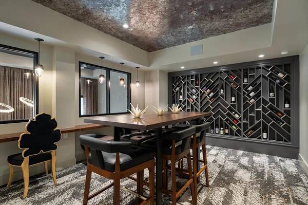 $2,850 / 2br - 1351ft2 - Exclusive 2 BR Residences, Quartz Countertops, Designer Lighting (Tempe)64024997175042123