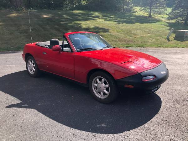 1990 Red Mazda Miata 1