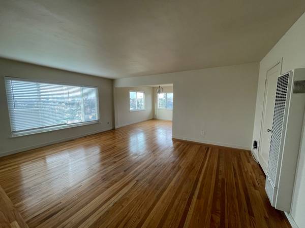 **SPECIAL OFFERING** Updated, Pet-Friendly 1BD Apartment 1