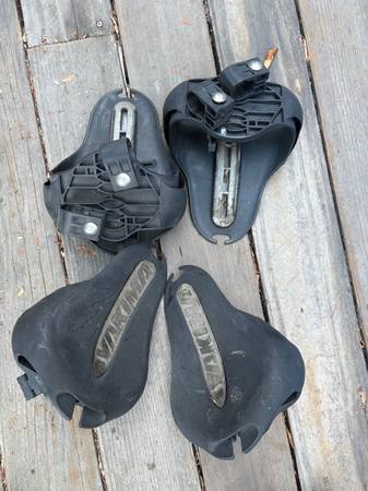 Yakima 4 Maco saddles for kayaks . canoes. 1
