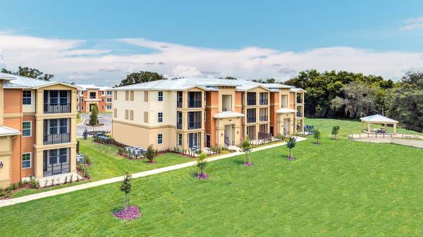 $1,479 / 2br - 1089ft2 - $500 Off Move In!, Amazon Hub, Bark Park, Cornhole courts, WD Inc (Wildwood)63861744439041120