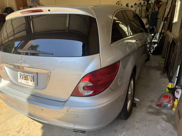 22006 Mercedes Benz R500 Sport Wagon  Venta Privada $1800 160k millas - $1,800 (Atlanta)63620378307331123