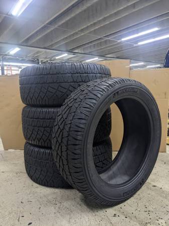 Michelin Latitude Cross Tires 285/45r21 1