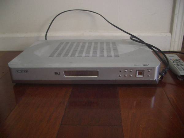 Samsung Analog to Digital Converter with Remote Control - $45 (alameda)63470977969667120