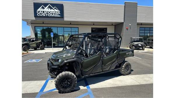 2025 Honda Pioneer 1000-6 Crew Deluxe 1
