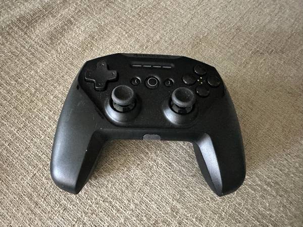 Steelseries Stratus Duo Controller 1