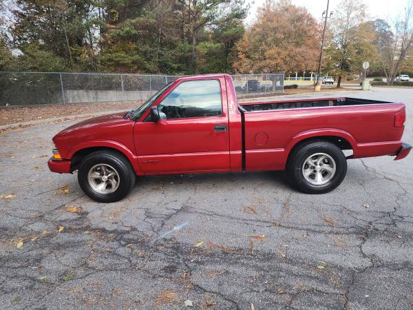 NO REPAIRS NEEDED!GREAT RUNNING CHEVY S10 SOLD CHEAP-NEW PAINT JOB 1