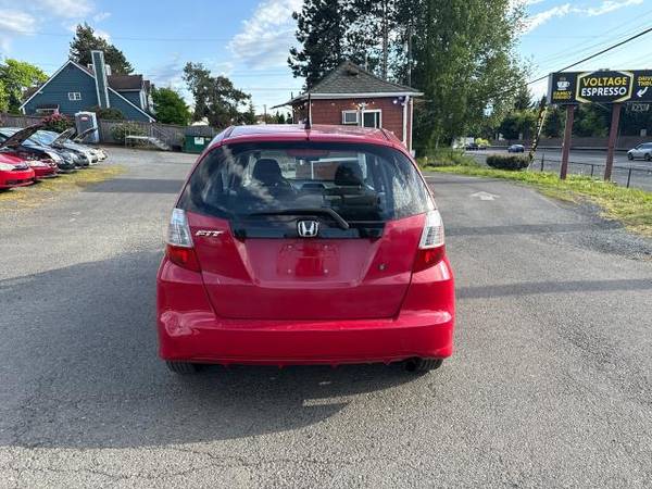 2009 Honda Fit 5-Speed MT - $3,999 (Lynnwood, WA)63441727431043123