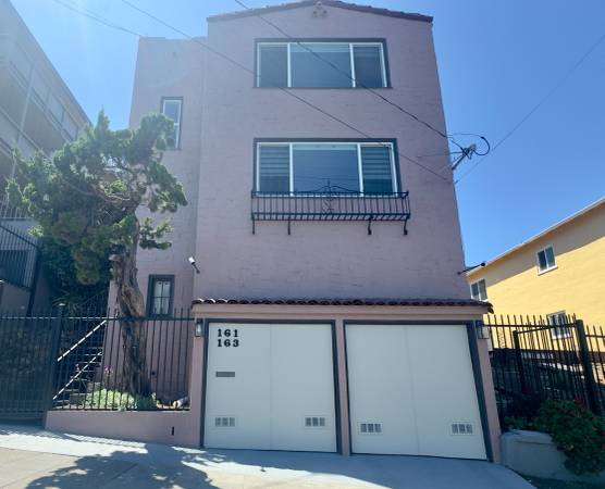 $4,500 / 3br - 1420ft2 - Perfect Perry Place Duplex 3/2, ~1,400 SF NEW Kitchen and Bath Laundry (oakland lake merritt / grand)63658013676289120