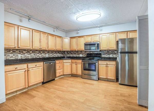 Renovated Apartments, Window Coverings, Dishwasher 1