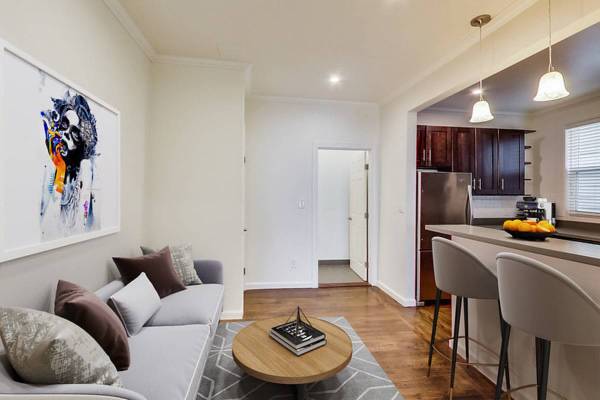 $949 / 2br - Totalmente renovado, tranquilo ático de 2 habitaciones en San Carlos ~ J.Wavro64030488071171121