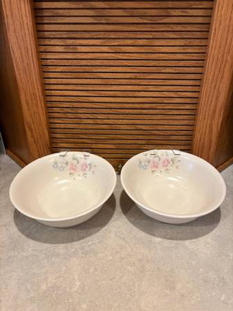 2 Pfaltzgraff Tea Rose Smaller Vegetable Serving Bowl 7-3/4 Inch 1