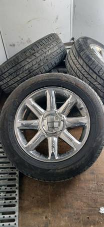 275 55 R20 wheels and tires 1