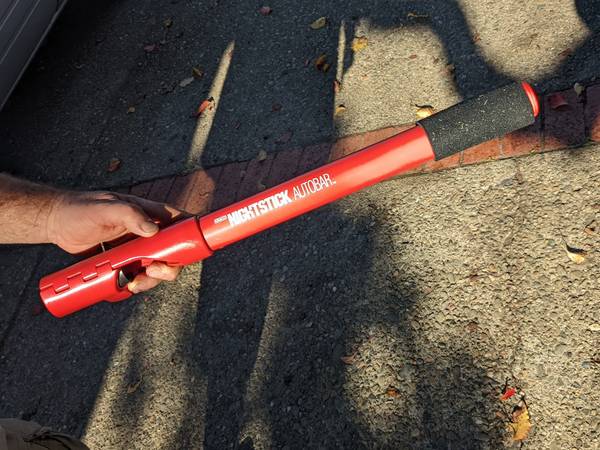 kraco autobar nightstick 1