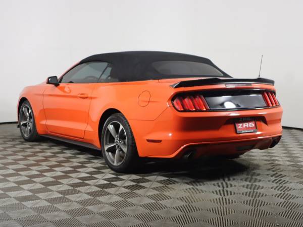 2015 Ford Mustang V6 - $18,995 (_Ford_ _Mustang_ _Convertible_)63623367435523123