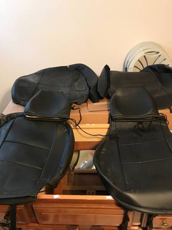 SEAT COVERS 1