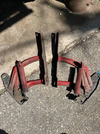 1969 El Camino/Chevelle Hood Hinges 1