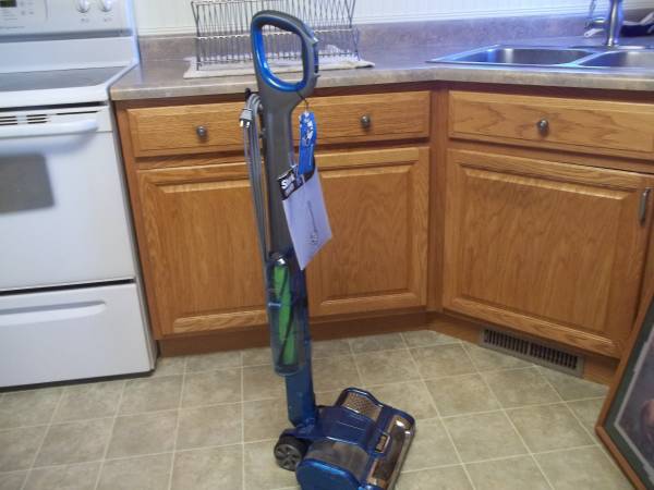 Shark Rocket powerhead vacuum cleaner 1