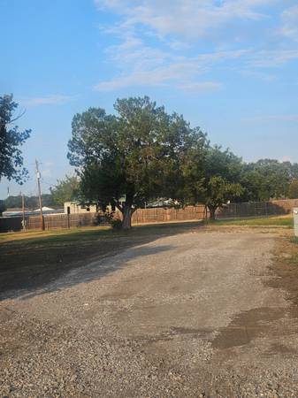 $600 Rv lot for rent (Azle)63867603204355123