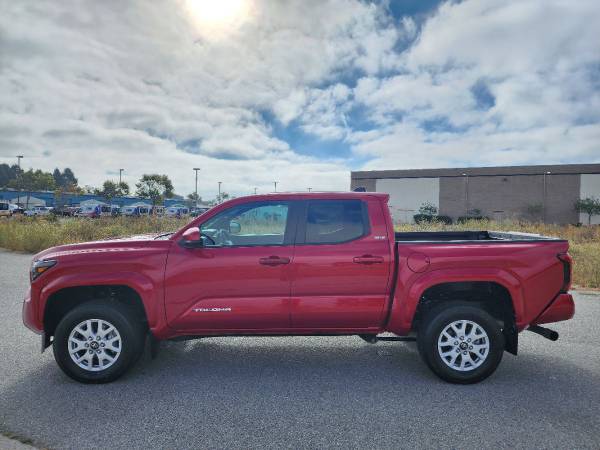 2024 Toyota Tacoma 4WD TRD - Photo 4
