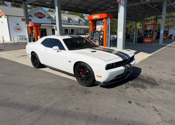 2014 Dodge Challenger SRT-8 1
