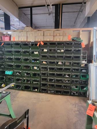 Stack bins 1