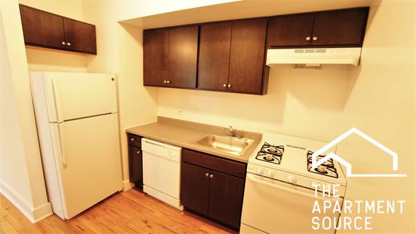 $1,495 / 2br - 📰 🏡 Huge 2BR in Humboldt Park | Steps from the Park | Modern Kitchen (Humboldt Park)63960014040579122