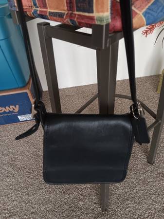 HANDBAG - COACH LEGACY 1