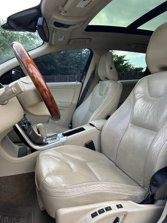 2012 Volvo XC60 AWD For sale '' 3 Months warranty'' - $5,900 (hayward / castro valley)63478426431361124