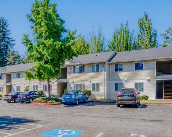 $1,550 / 2br - NOW $1700 OFF - Onsite Maintenance, Laid Back Neighborhood | 2 Bed (Glenfair)63870109192963121
