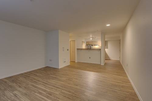 $2,927 / 2br - 931ft2 - Two bedroom one bath  available Now (Eastlake, SLU, Amazon)63934419227522122
