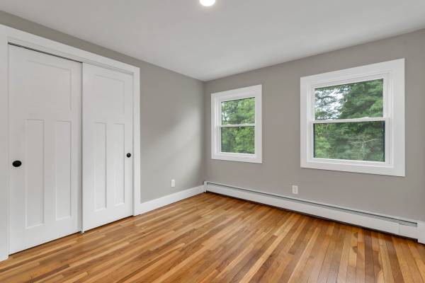 $2,325 / 3br - 823ft2 - 3 Bed 1 Bath Apartment Available - 175 Pleasant Street, Apt. #1A (Concord)63931659693698123