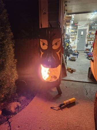 Fire pit tiki 1