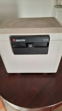 Fire Proof Sentry safe 1170 1