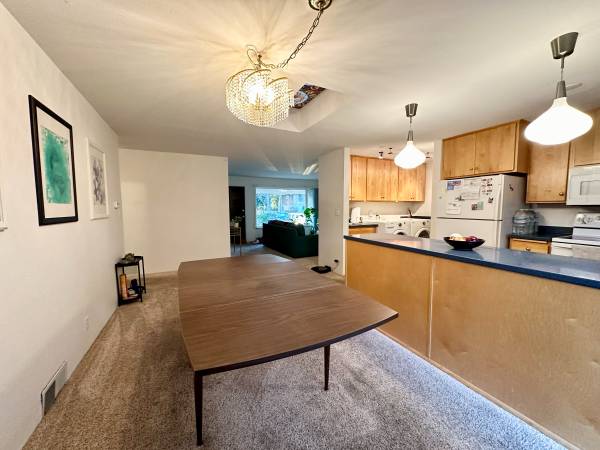 $800 / 1br - 130ft2 - Room for Rent in Burien (Burien)63688388545537124