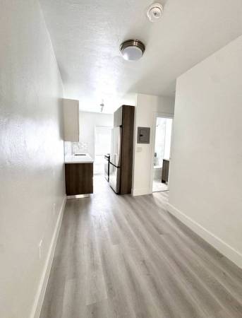 $650 - FULLY REMODELED STUDIO (MOVE IN TODAY WITH ONLY 2 MONTHS) (Springfield) 1