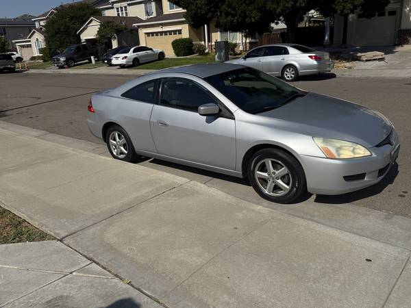 2006 honda accord 5 speed low miles - $4,800 (dublin / pleasanton / livermore)63617120401153121
