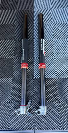 WP XACT PRO Cone Valve Forks 1