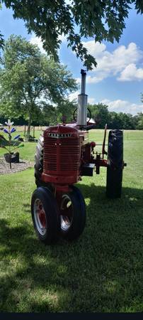 1950 Farmall H tractor 1