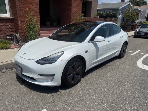 2019 Tesla Model 3 Standard Range+--Price w/$4000 IRS Rebate - $11,000 (Los angeles)63624558312195120