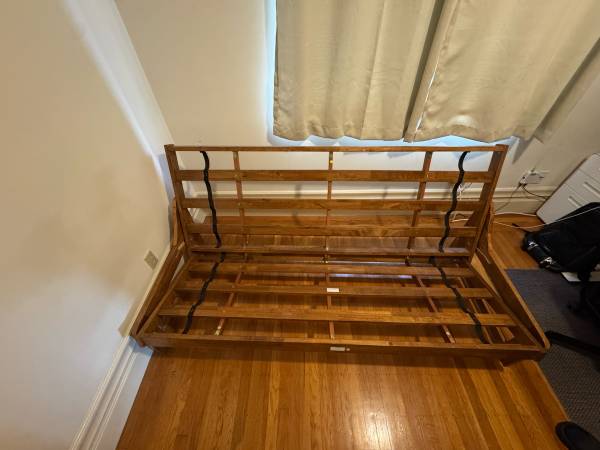 Full size futon frame 1
