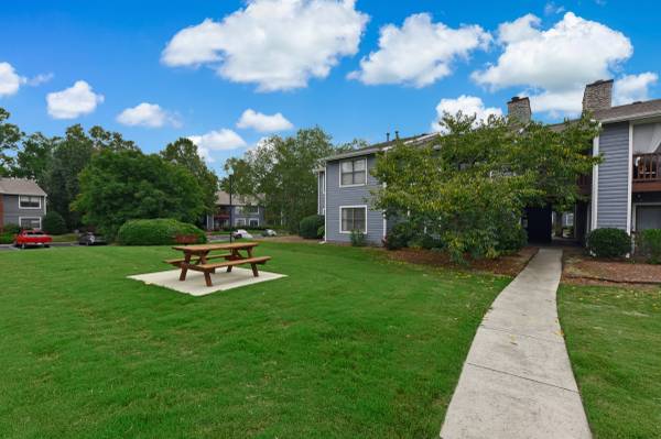 $1,459 / 2br - 1009ft2 - Savings You DON’T Want to Miss!!!! Call us Today!!!! (Chattanooga, TN)63617434061187123