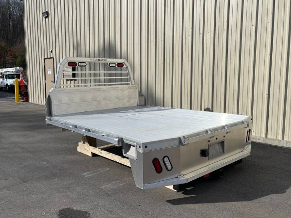 NEW Duramag Aluminum Flatbed HBTB09795 Truck Body 1