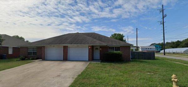 2 bed/2bath Duplex 1